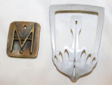2 Automobile Radiator Emblem Badges