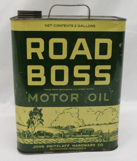 Road Boss 2 Gallon Motor Oil Can Milwaukee, WI