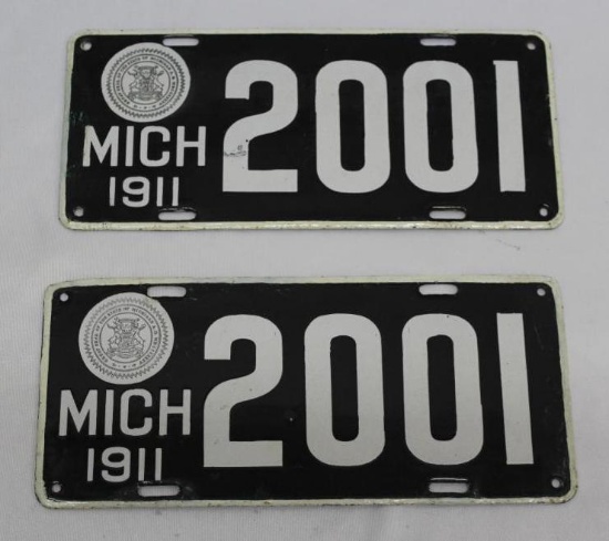 1911 Pair of Michigan MI Porcelain License Plates #2001