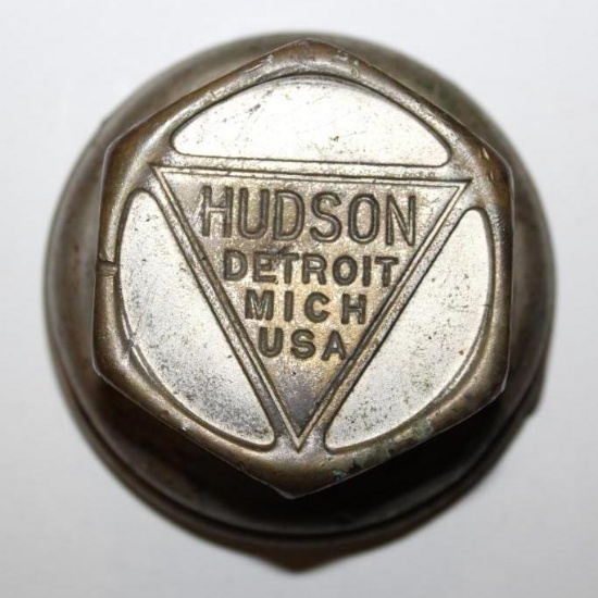 Brass Hudson Motor Car Co of Detroit Threaded Hubcap