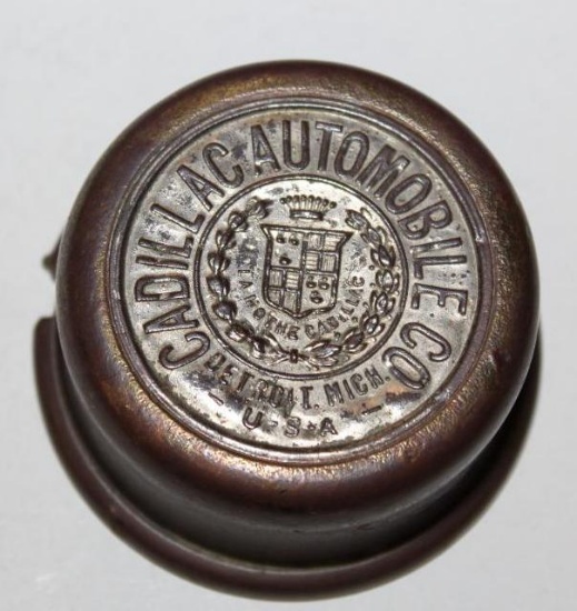 Early Cadillac Automobile Co Brass Threaded Hubcap