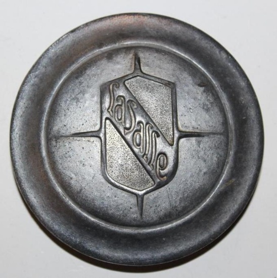 Cadillac LaSalle Threaded Hubcap