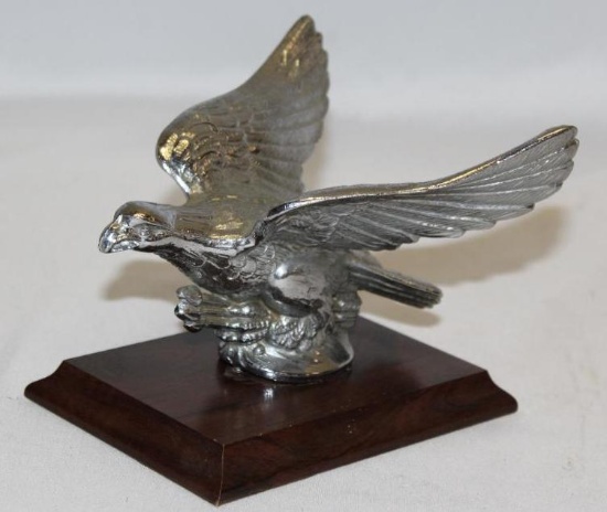 Eagle w/ Arrows Radiator Mascot Hood Ornament