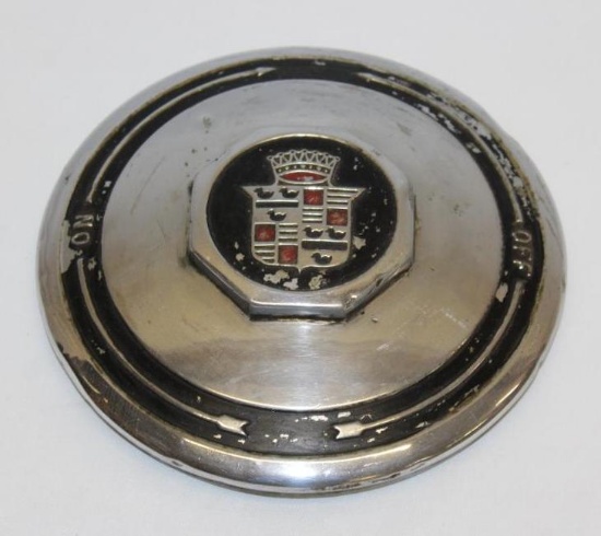 1930's Cadillac Motor Car Co Threaded Hubcap