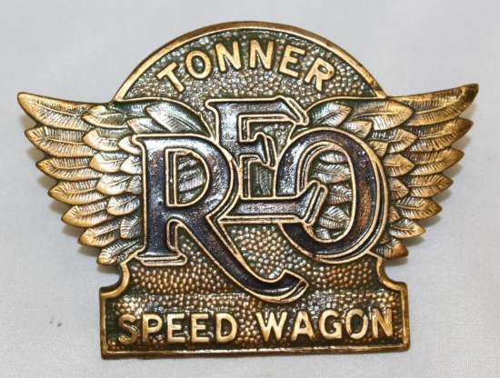 1929 REO Speedwagon Tonner Truck Emblem Badge