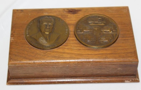 50th Anniversary Diamond T Motor Car Co Figural Award Box