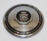 1930's Cadillac Motor Car Co Threaded Hubcap