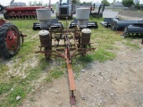 Int Pull Type 2R Cornplanter