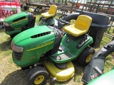 JD L100 L&G Tractor w/Bagger