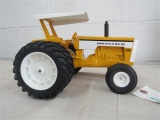 WHITE Minneapolis-Moline - Ertl, G1355 Tractor