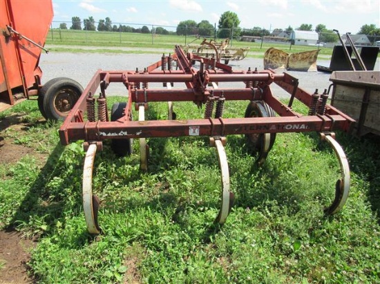 IH55 7T Transport Chisel