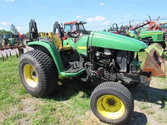 JD 4710 4WD, ROPS, e-hydro, Dsl, Turf Tires, Runs