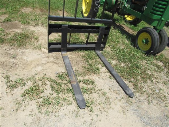 (New) 48" 4200 lb Kivel Pallet Forks, Step Thru