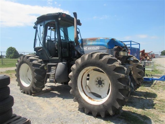 NH TV140 Tractor 4WD Bi-Directional, 1400 Hrs