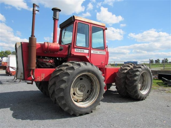 MF 1505 Articulating Cab Tractor w/4 Duals (runs)