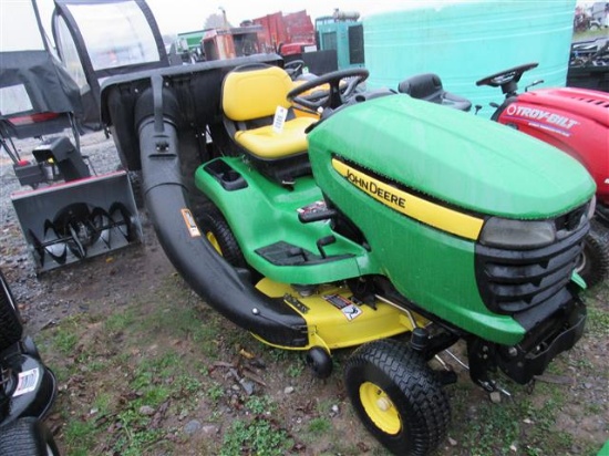 JD X300 L&G Tractor (runs)