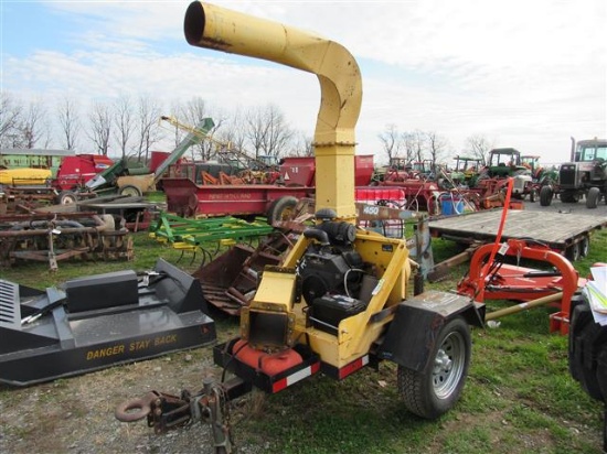 Fradan Tow-Behind Leaf Vac (runs)