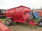 Gehl 7210 Feed Mixer