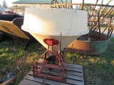 Vicon 3Pt Tunnel Fertilizer Seeder/Spreader