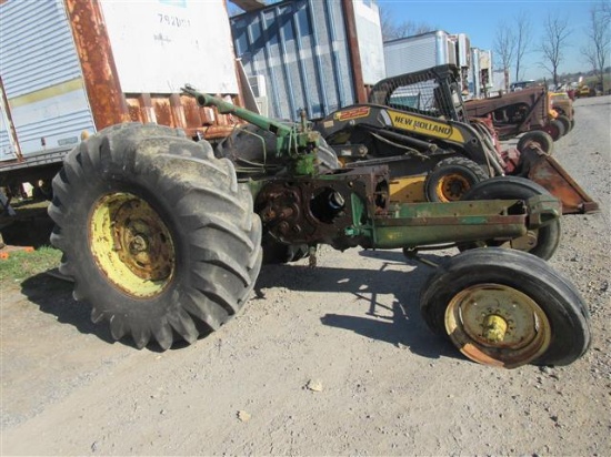 JD 820 Tractor Part