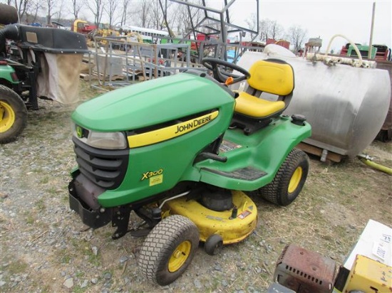 JD 300 Lawn Mower