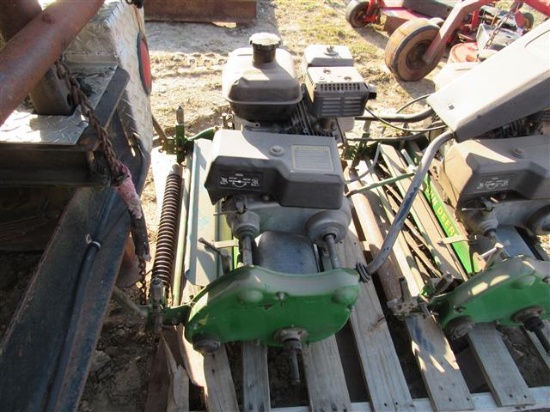 JD 220A Walk-Behind Reel Mower