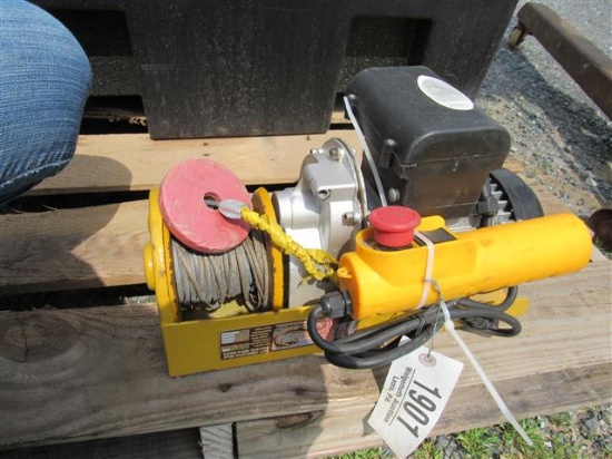 Electric Hoist, 110V, 1320 lb Capacity