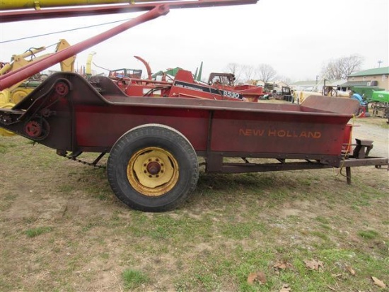 NH 327 Manure Spreader