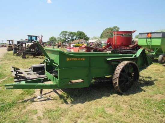 Pequea Ground Drive Manure Spreader
