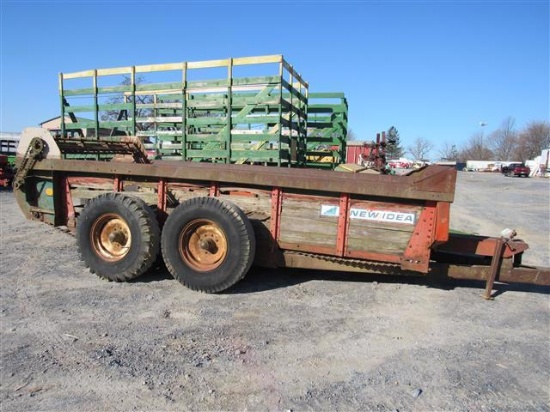NI 245 Manure Spreader