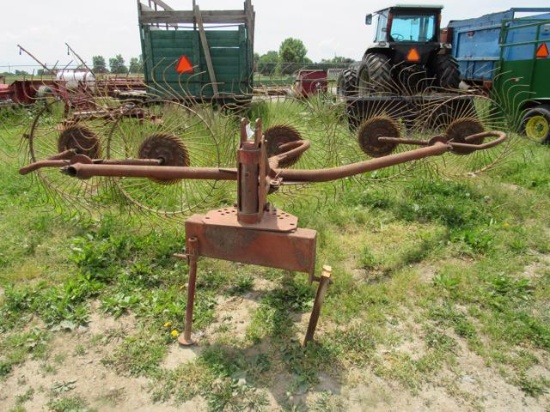 NH 3pt Wheel Rake