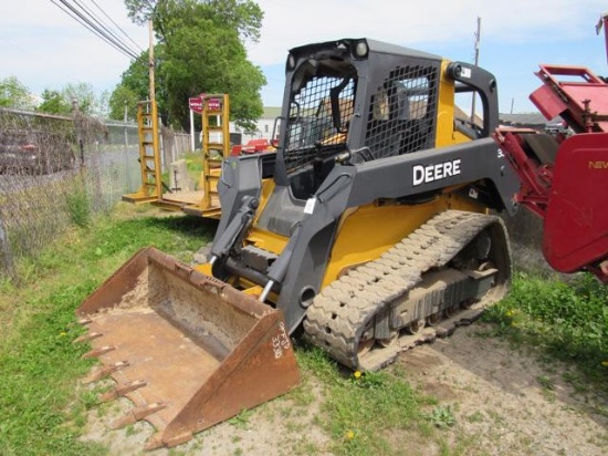 JD 333D Track Loader, OROPS, 2175 Hrs