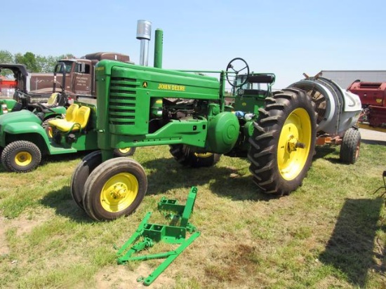 JD A Tractor w/3Pt Arms, 3Pt 2B Plow, & Extra Part