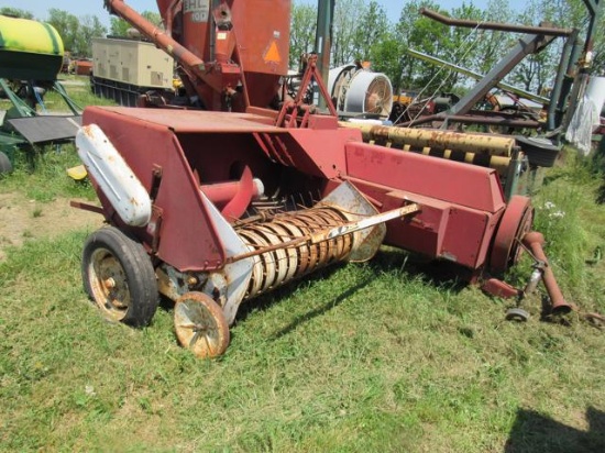 IH 87 Square Baler