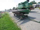 JD 643 6R Cornhead w/ Header Cart