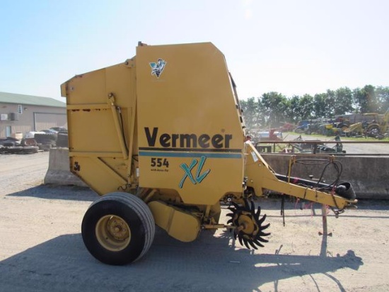 Vermeer 554 XL Round Baler w/Accu Tie