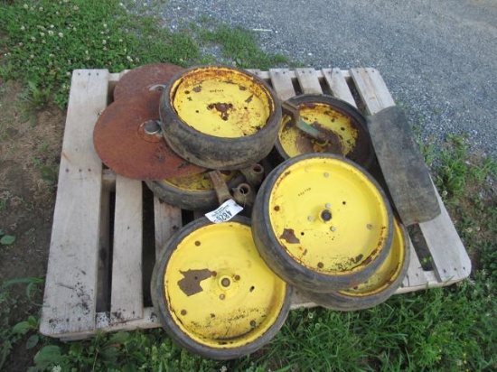JD 7000 Press Wheel