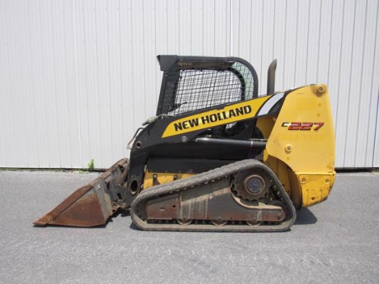 NH C227 Track Skidloader, OROPS, 1835 Hrs