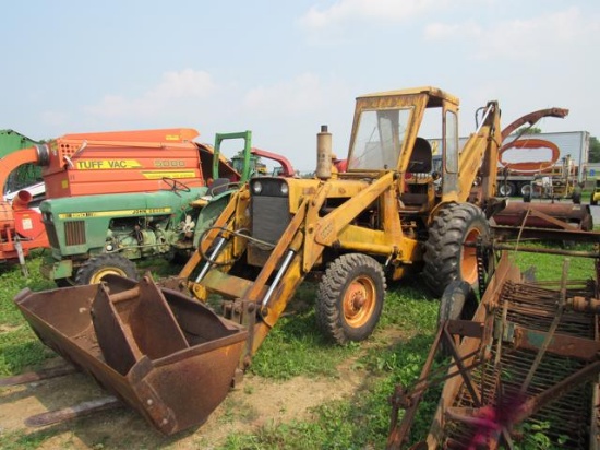 Case 530 Ldr Backhoe w/Extra Buckets, Forks, Gas