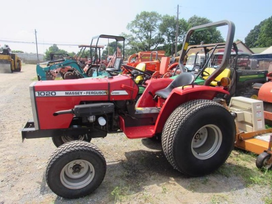 MF 1020 Hydro Tractor w/ ROPS, 1164 Hrs