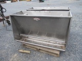 STACO Pig Feeder