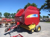 NH BR770 Round Baler
