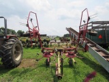 NH 163 Hydraulic-Fold Tedder