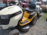 Cub Cadet 1046 Lawn Tractor