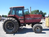 IH 5088 2WD Cab Tractor