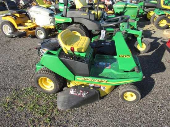 JD GX85 Riding Mower