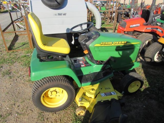 JD 325 Riding Mower