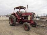 IH 1086 Tractor (noisy 1st gear)