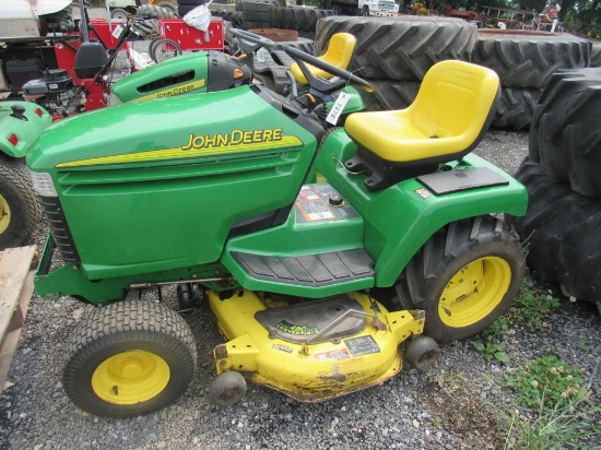 JD GX325 Garden Tractor w/ Snowplow, Mulching Kit,