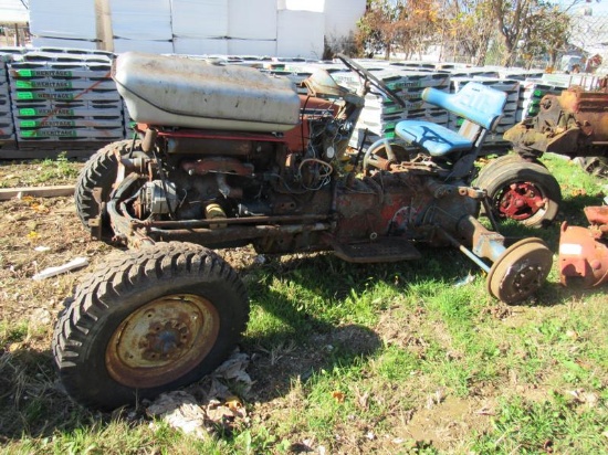 Ford 861 Parts Tractor